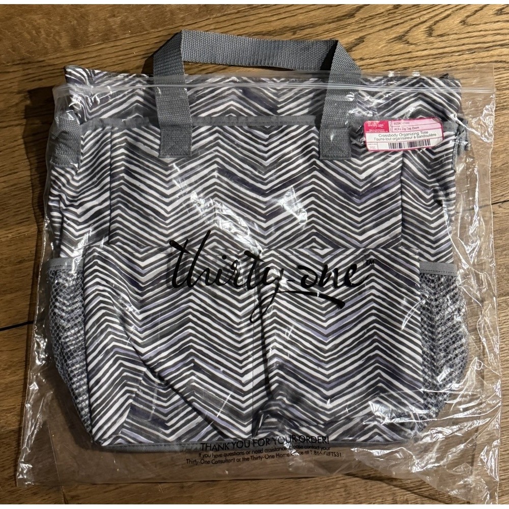 Thirty-One Crossbody Organizing Tote Gray Zig Zag Zoom 9025 Bag